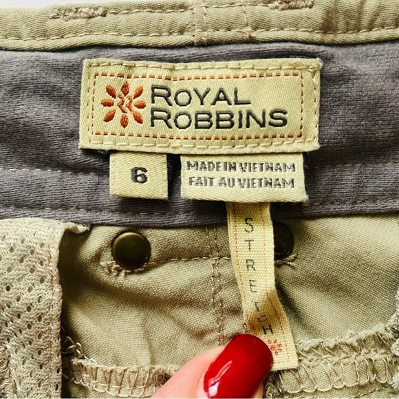 Royal Robbins Size 6 Outdoor Hiking Nylon Capris Tan Stretch Lightweight UPF 50+ - Picture 4 of 6